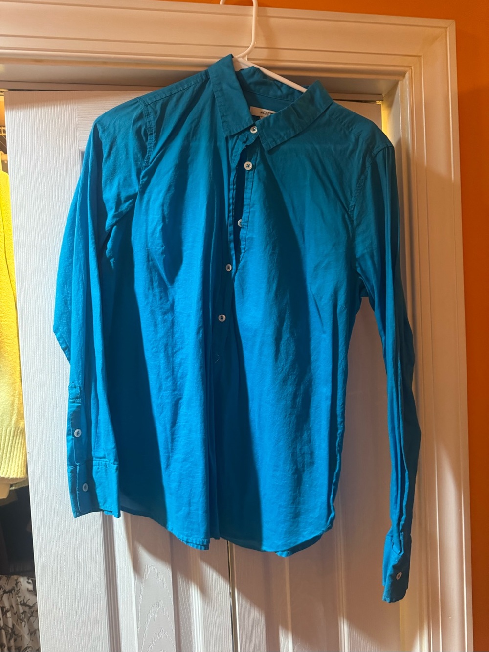 J. Crew Men's Bright Teal Long-Sleeve Button-Down Shirt